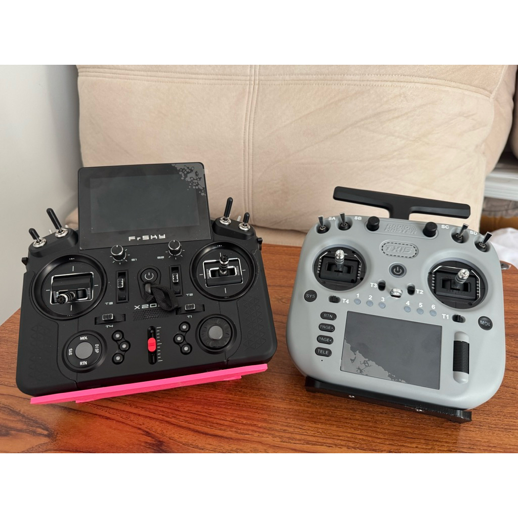 ขาตั้งวิทยุ frsky x20 และ RadiomasterX15