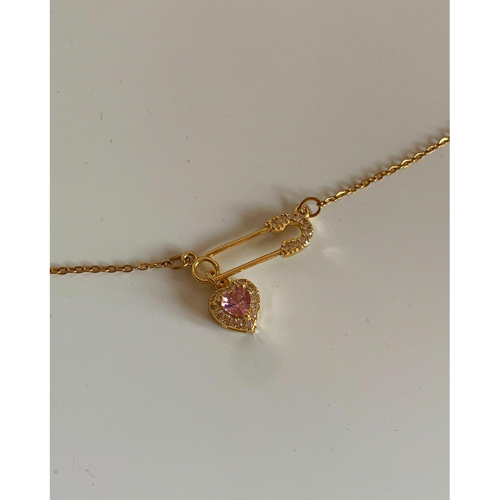 HER OBJECTIVE_HER LONNA HEART NECKLACE