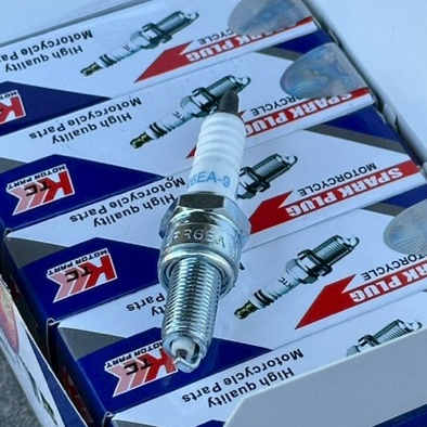หัวเทียนมอเตอร์ไซค์ [KTC]รหัส : CPR6EA-9 ใส่รถรุ่น:เวฟ110i, เวฟ125i , MSX ,Click125i[ยกกล่อง10หัว]
