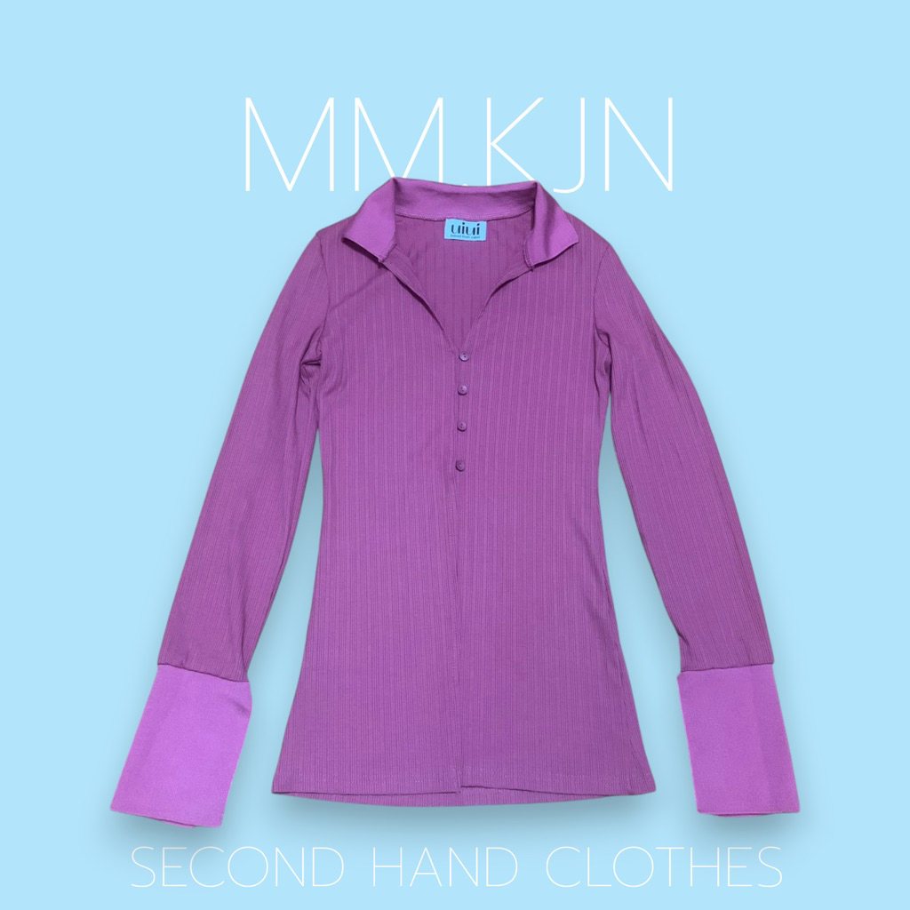 Used(ส่งต่อ) - UIUI.stuffs เสื้อนิตเข้ารูปกระดุม4เม็ดปลายแขนมีดีเทล สีราสเบอรี่ (แบรนด์ไม่รีสต็อคแล้