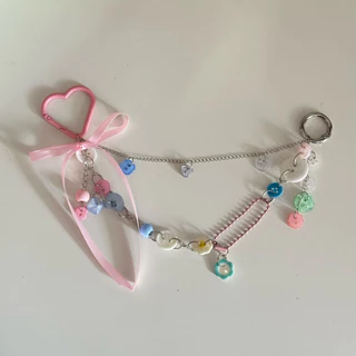 (10/08 updated ) merry button chain charm 🤍