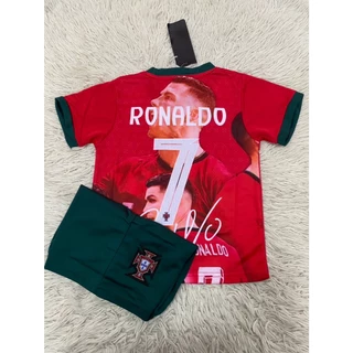 เสื้อบอลเด็กลายโปรตุเกสเบอร์7ชื่อโรนัลโด้ ใหม่ล่าสุด เสื้อพร้อมกางเกง ราคาถูก