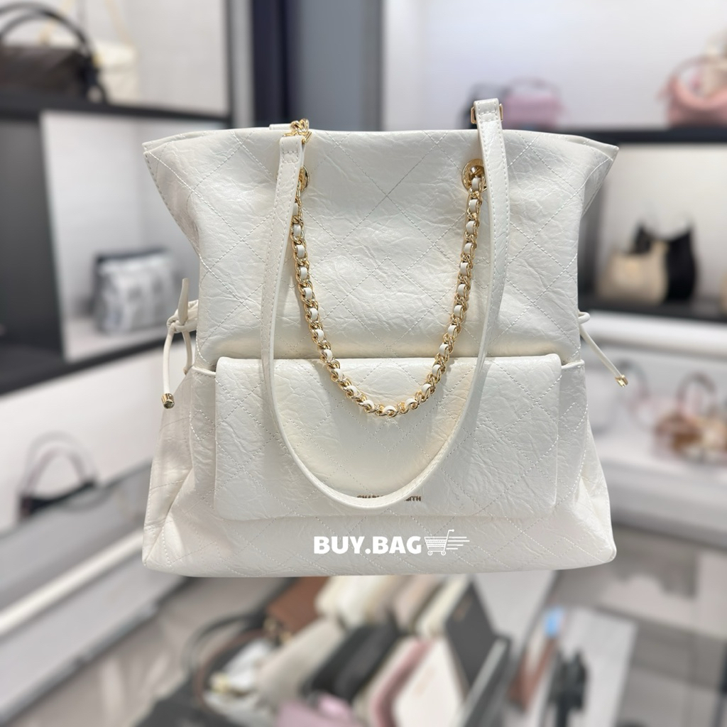 CHARLES & KEITH ( ใช้โค๊ดลด 30% ) กระเป๋าเป้สองฟังก์ชันที่ปิดแบบเชือกรูดดีไซน์ลายควิลท์พร้อมสายโซ่ถักรุ่น Duo