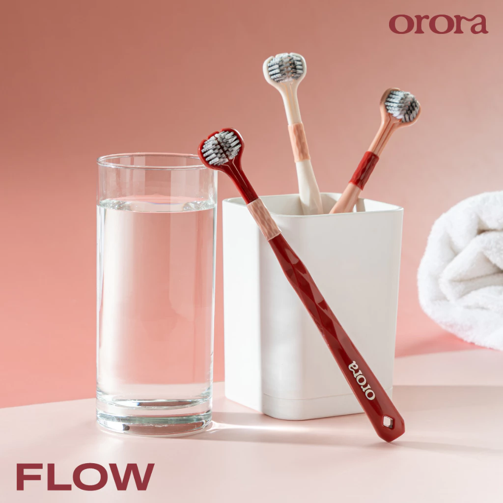 [ ส่งฟรี 🔥 ] Orora แปรงสีฟัน ออโรร่า รุ่น Flow แปรงสีฟัน 3 หัว ขนนิ่ม Super soft เทคโนโลยี Dynamic Clean สะอาดล้ำลึก