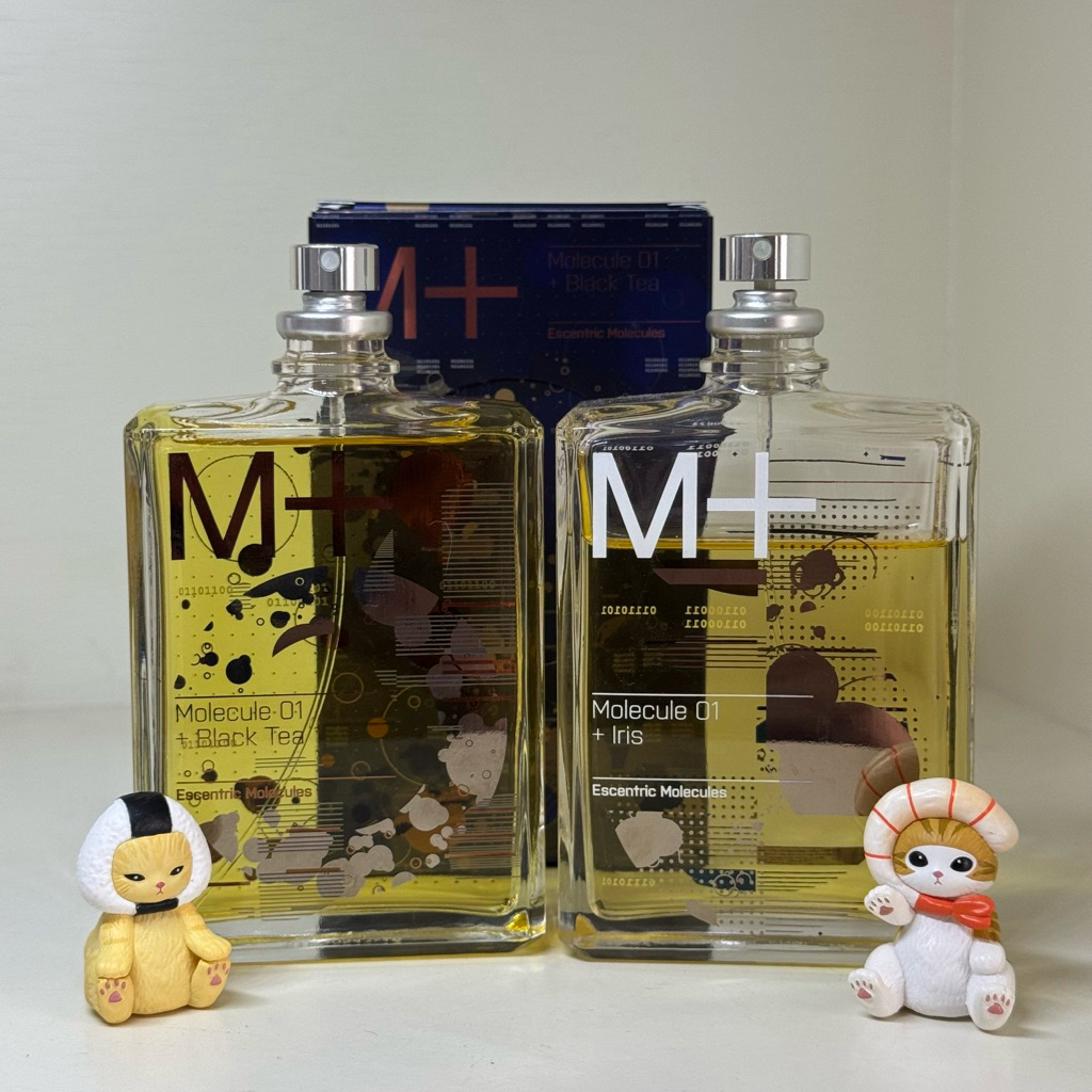Escentric Molecules Molecule 01 + (Iris) (Black Tea) (2ml/5ml/10ml)
