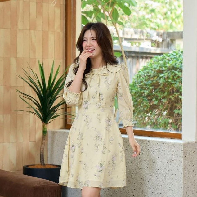 Pixie Pena Dress (Yellow) เดรสทำงาน บัตเตอร์เยลโล่ เดรสเหลือง เดรสแขนยาว
