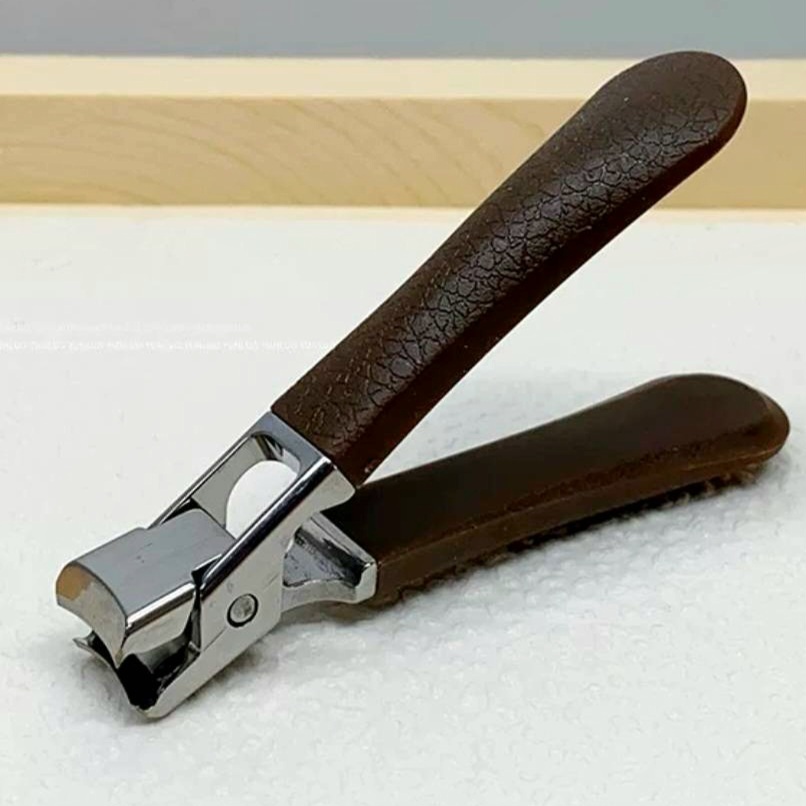 กรรไกรตัดเล็บ Nail Clipper ตัดเล็บมือ,เล็บเท้า คมกริบ ด้ามจับวัสดุPUแข็งแรง