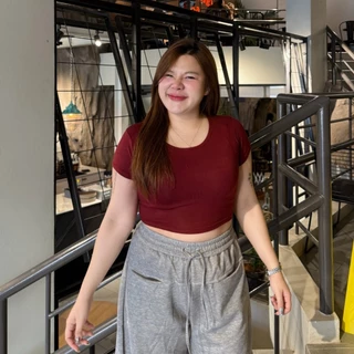 เสื้อครอป ผ้าเรย่อน สาวอวบใส่ได้ มีไซส์ M XL พร้อมส่ง ผ้ายืดเยอะมากใส่สบายสุด เสื้อออกกำลังกาย แมตช์ง่าย รุ่น ครอปเรียบ