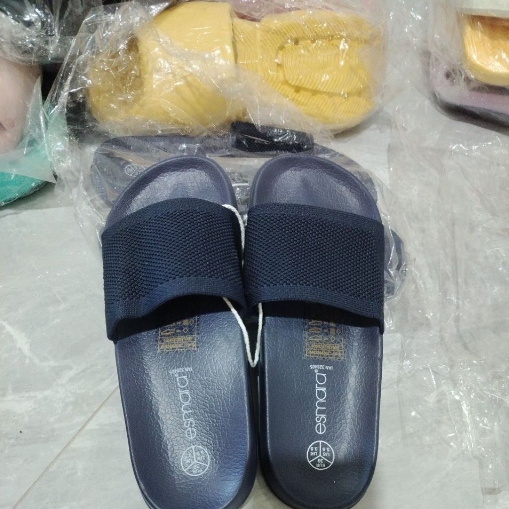 รองเท้างานขึ้นห้างเหลือไซส์36