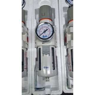 ตัวกรองดักน้ำ + ปรับลม ปั๊มลม รุ่น WAW4000-04BG เกลียว 1/2