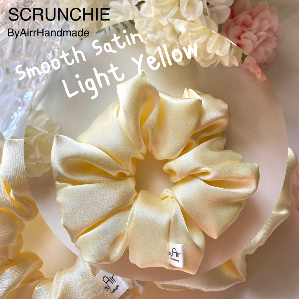 ยางมัดผมโดนัท ถนอมเส้นผม  SCRUNCHIES Smooth Satin Light Yellow