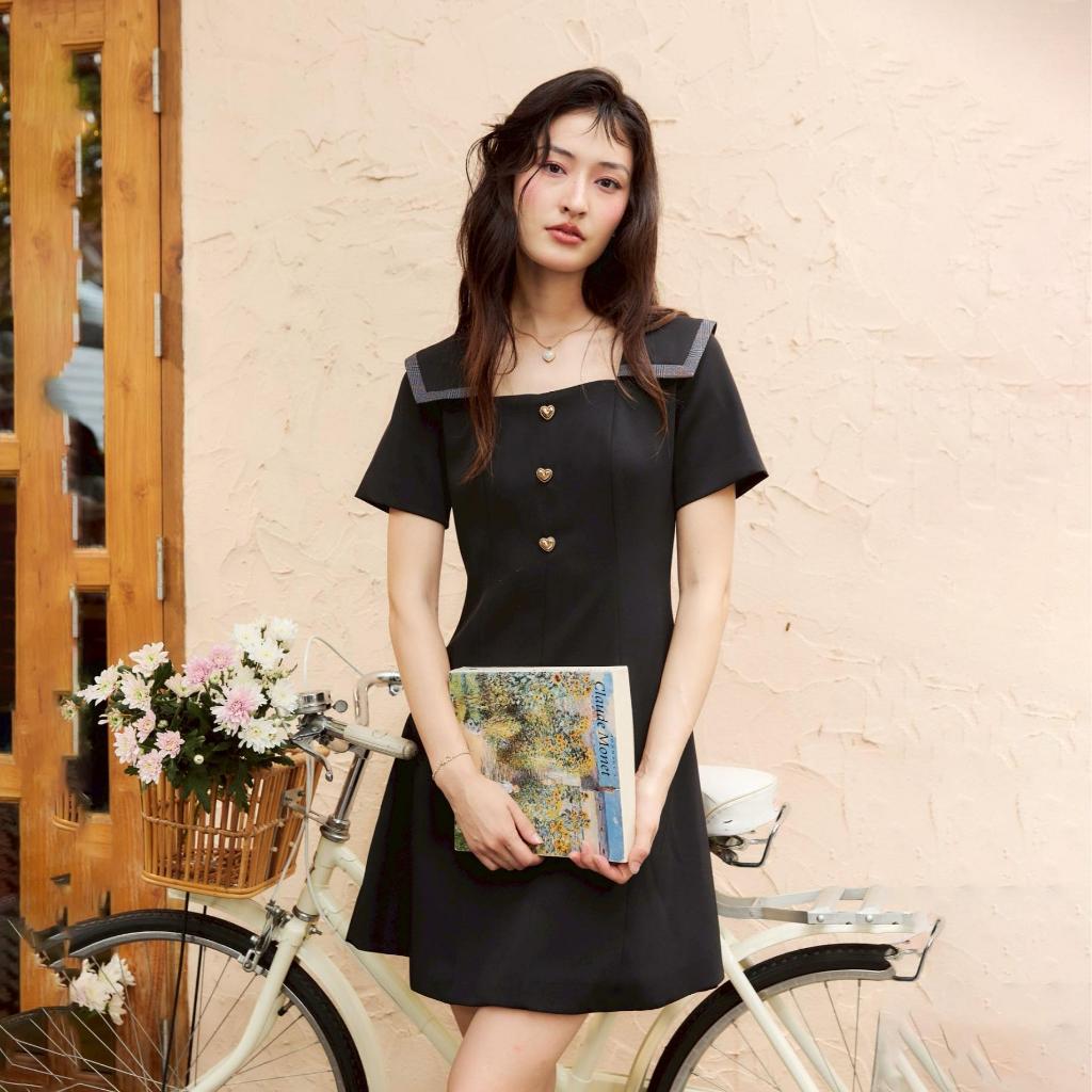 La Mignonne (XS-4XL) Sailor Bluesea Dress เดรสทำงาน ดีเทลกระดุมหัวใจช่วยให้ลุคดูซอฟต์ขึ้นเยอะ จะสายเท่หรือสายหวานก็ได้