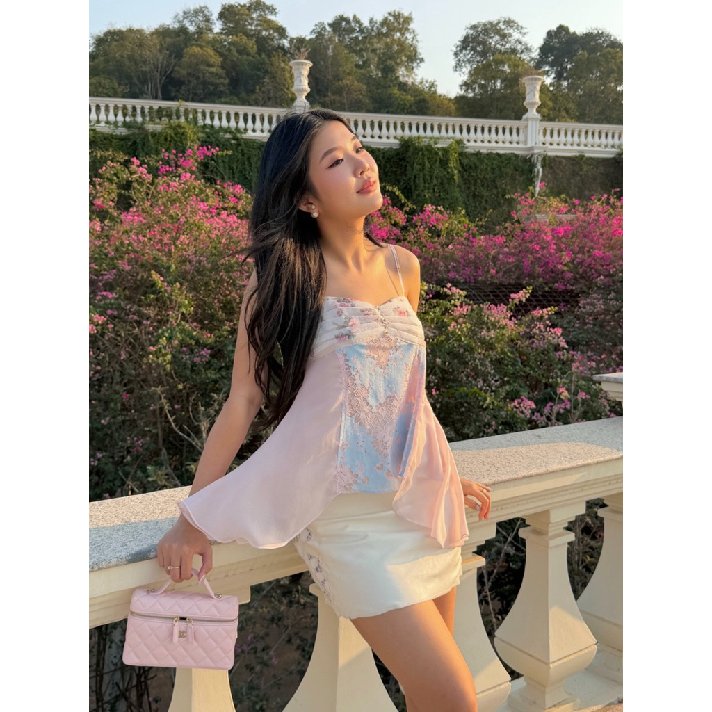 Valentina Top เสื้อลูกไม้สายเดี่ยวระบายพริ้ว ( พร้อมส่ง )