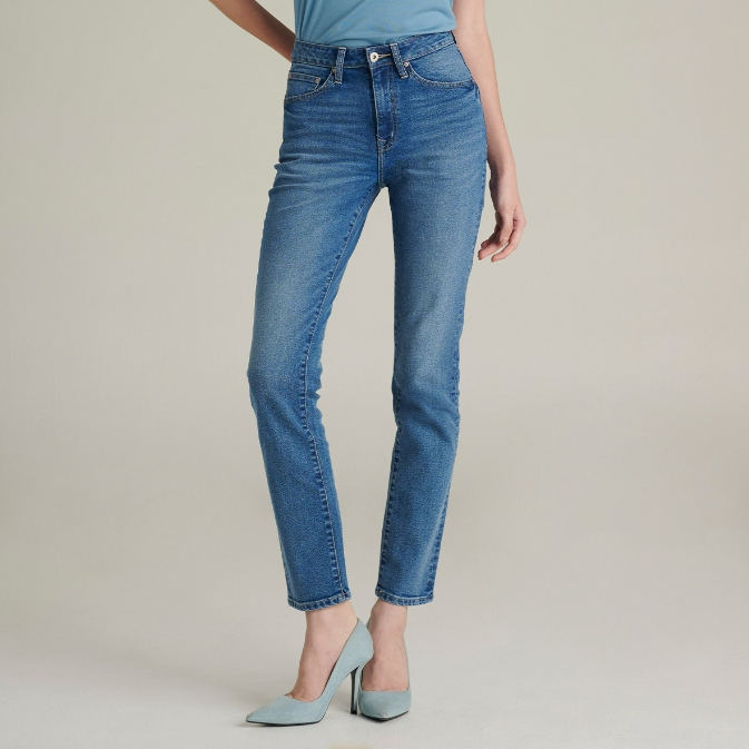 Mc JEANS กางเกงยีนส์ผู้หญิง ทรงขาเข้ารูป (Slim) เอวกลาง สียีนส์ฟอกกลาง MFSZ238 ผ้า 10.oz มีความยืดหยุ่นใส่สบาย