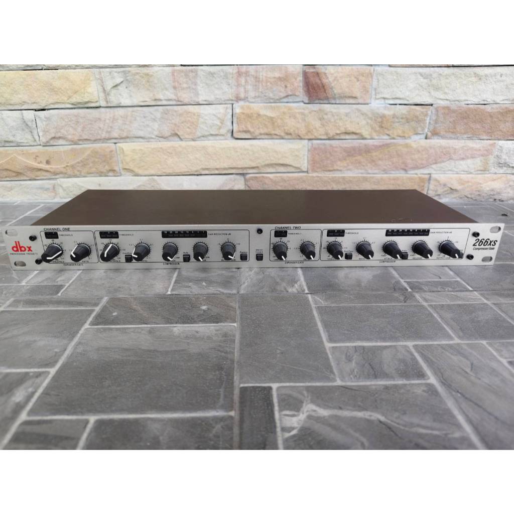 dbx DBX 266XS มือสองแท้สภาพดี พร้อมใช้งาน คอมคุมเสียง  คอมเพรสเซอร์