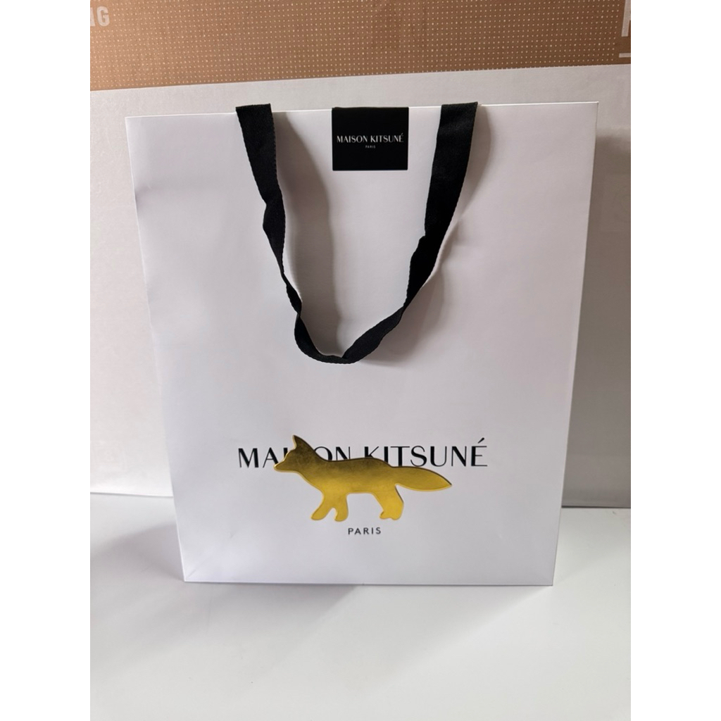 ถุงกระดาษ Maison kitsune ถุงของขวัญ