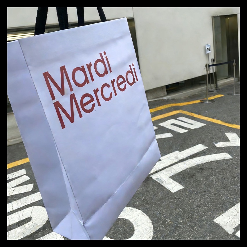 กระเป๋าถือ/Mardi Mercredi