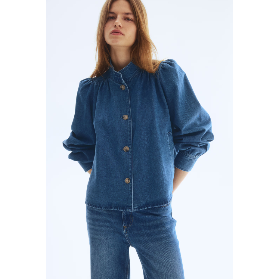 H&M(เอชแอนด์เอ็ม) แจ็กเก็ตผ้าทวิลแขนพองทรงทันสมัย Women Puff-sleeved twill jacket 1319269_1