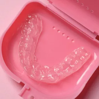 (Exclusive Only) Premium Retainer Box กล่องเก็บรีเทนเนอร์ แบบพกพา ใส่ที่จัดฟันใส รีเทนเนอร์ (คละสี)