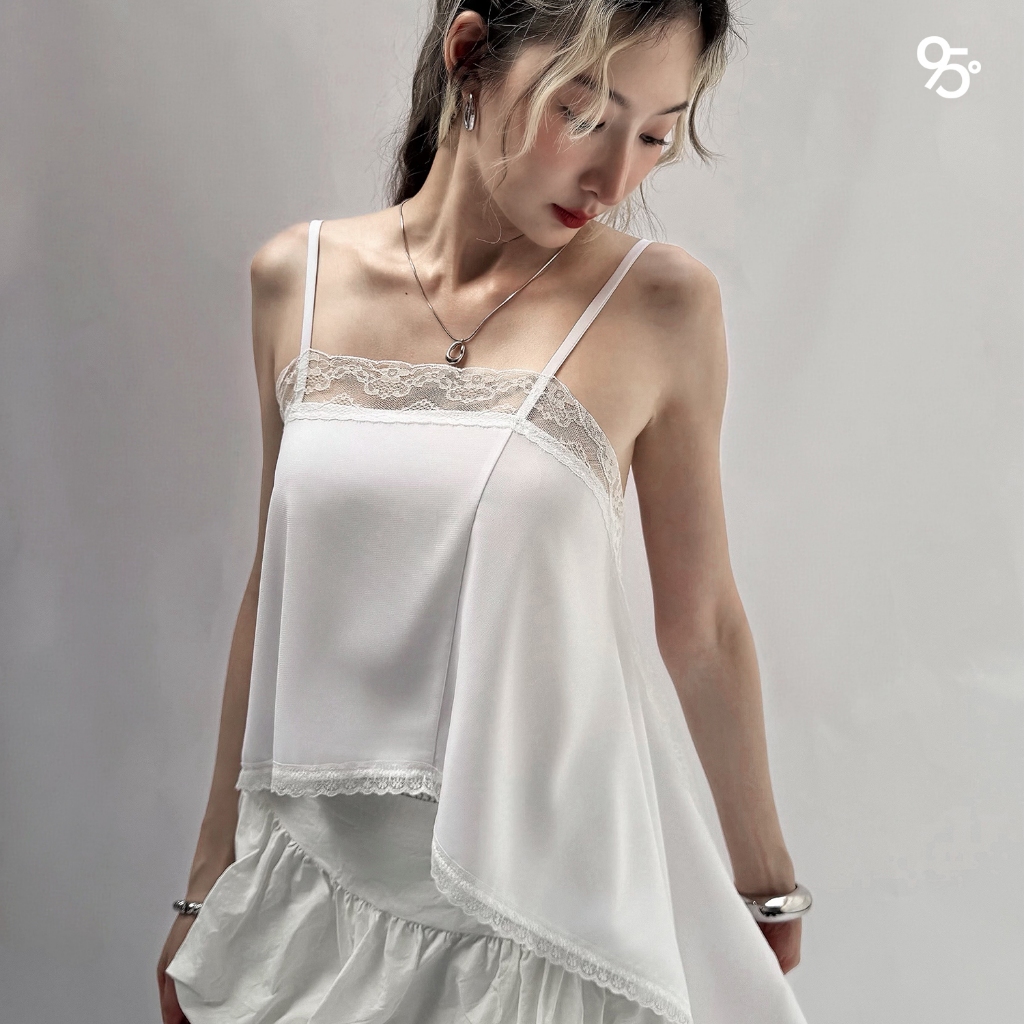 95lady • Lace top เสื้อคล้องคอ ผูกหลัง ลูกไม้