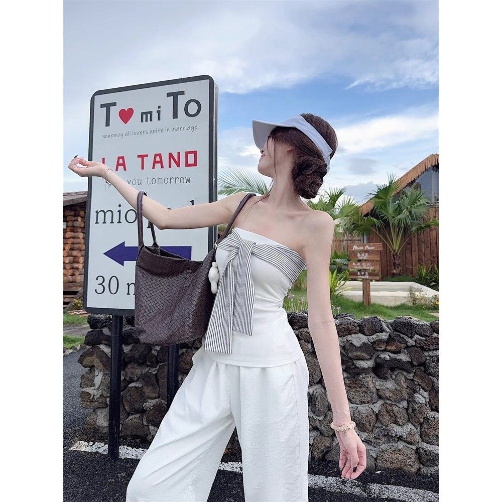 HOT พร้อมส่ง เสื้อเกาะอกเสริมฟองน้ำ มินิมอล สีพื้น ดีเทลแต้งโบว์ลายทาง FY5561 - รูปที่ 2