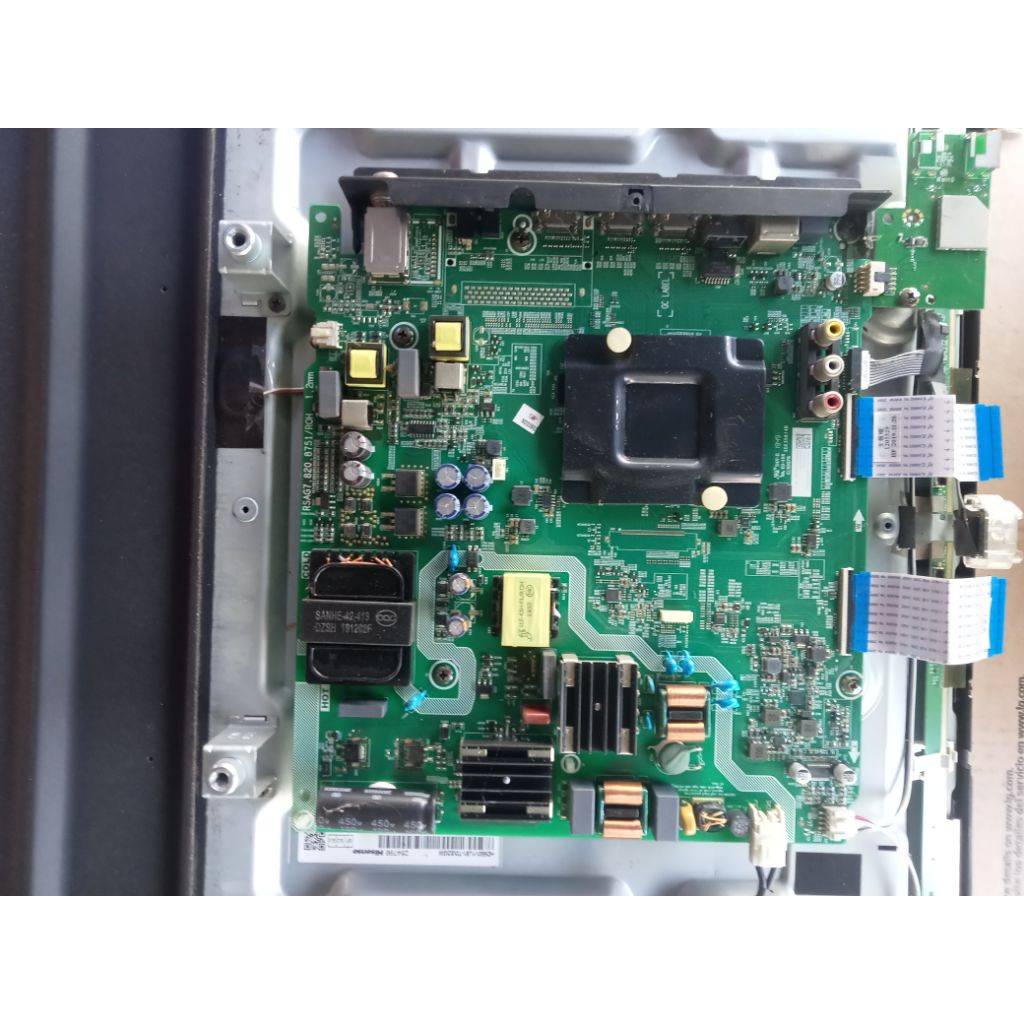 บอร์ด TV Hisense 55" Model 55B7100UW เบอร์จอตามรูปที่แนบไป ของถอดใช้งานได้