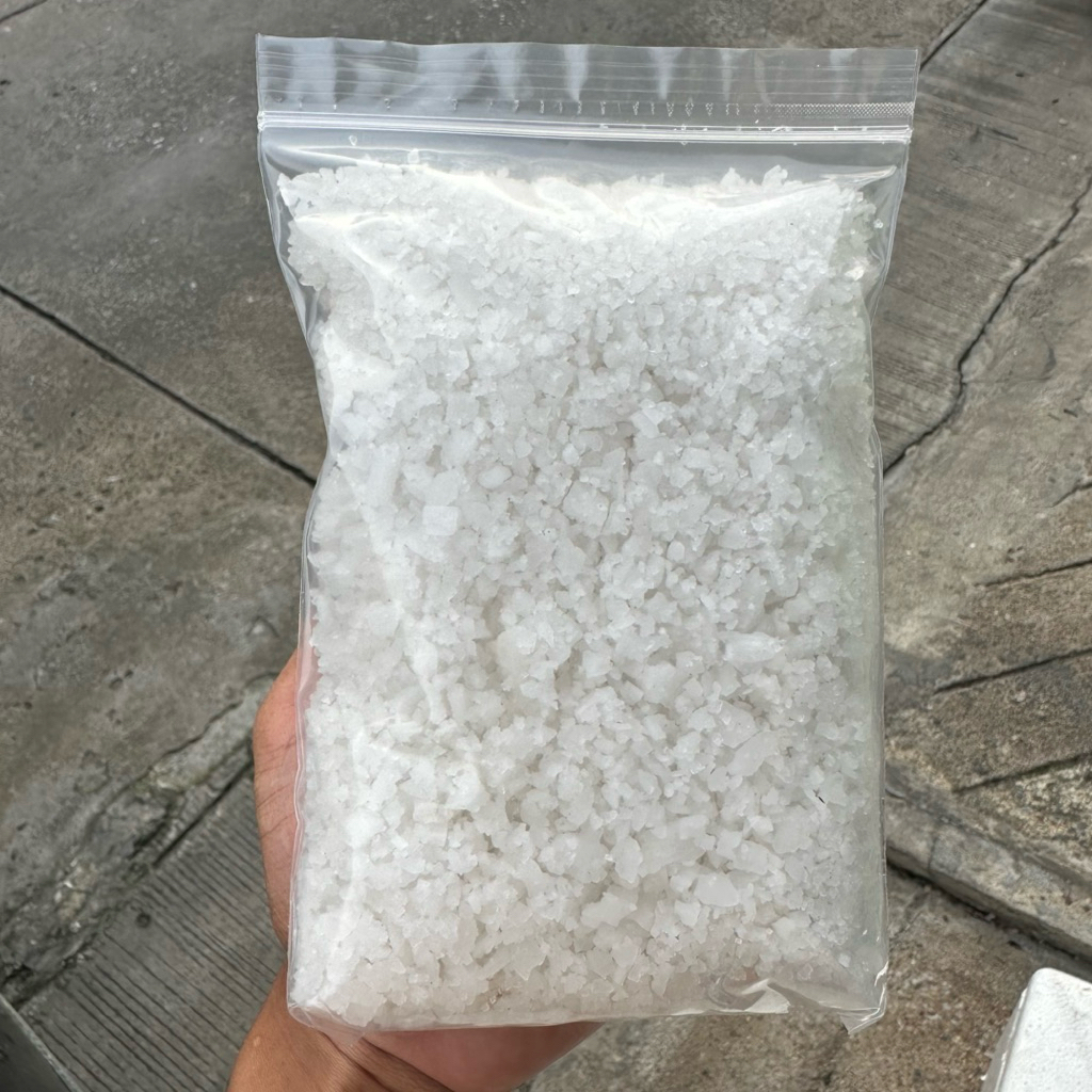 เกลือสมุทร เม็ด ขาวสะอาด น้ำหนัก 500 กรัม ใส่ตู้ปลา