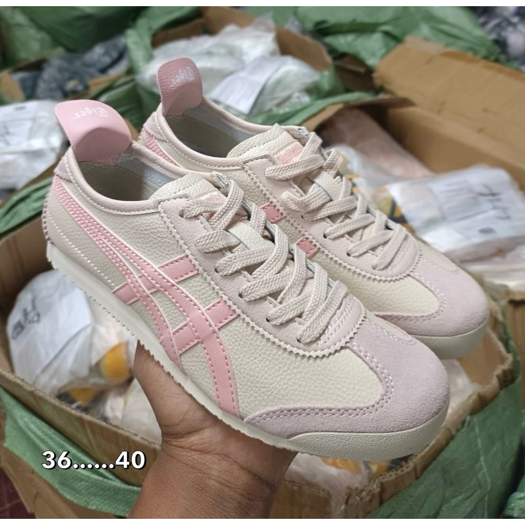 รองเท้าผ้าใบ มีไม่ใช่ผู้หญิงและผู้ชายมีของพร้อมส่ง36-45