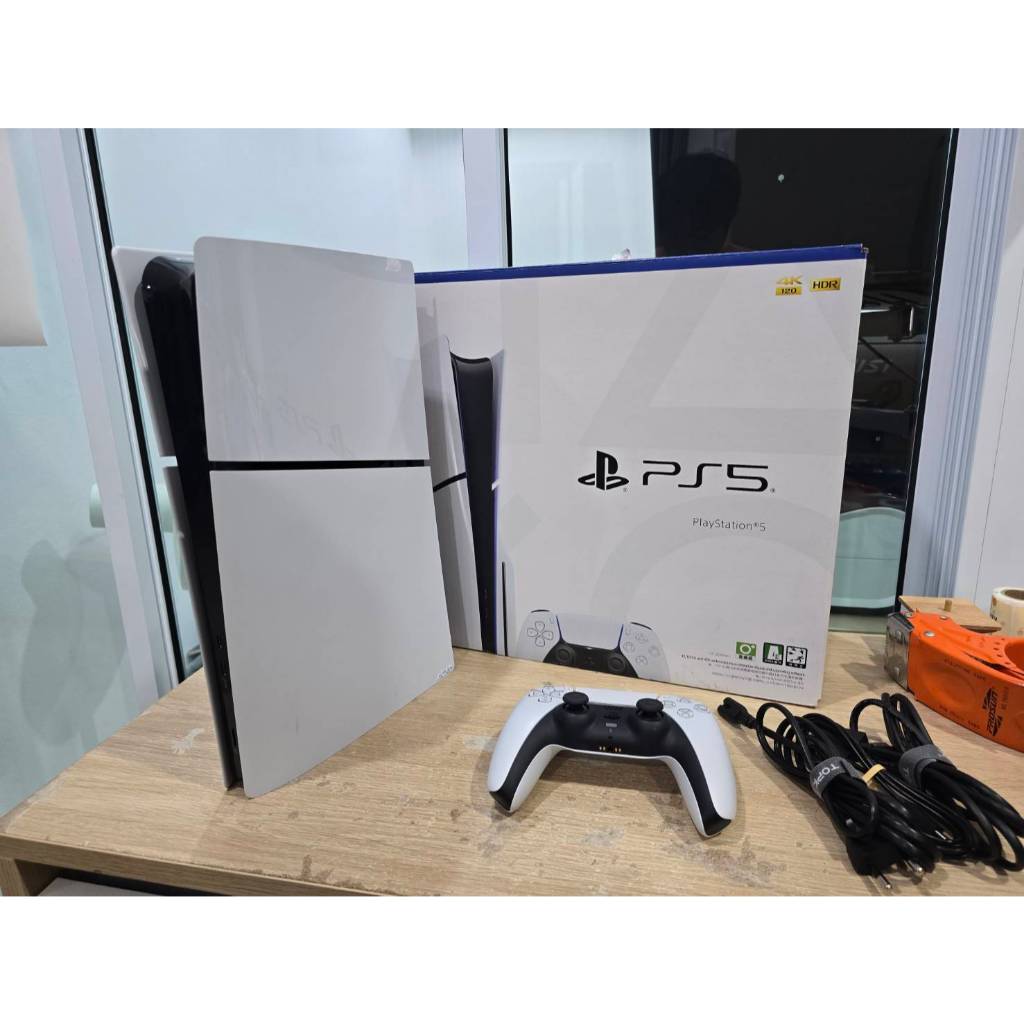 เครื่องเล่นเกมส์ Sony Playstation 5  Slim Digital  บอร์ด CFI-2018 A01  มือ2  ประกันศูนย์ 5/10/2026 จ