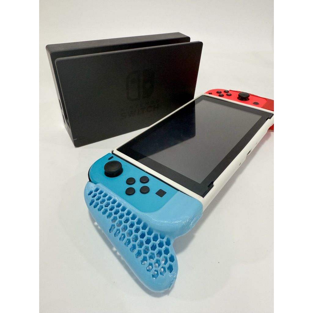 Nintendo Switch 1 กริป/Grip มีรูระบายอากาศ จับจอยถนัด งาน 3D Print แข็งแรง ปริ้นแบบช้า
