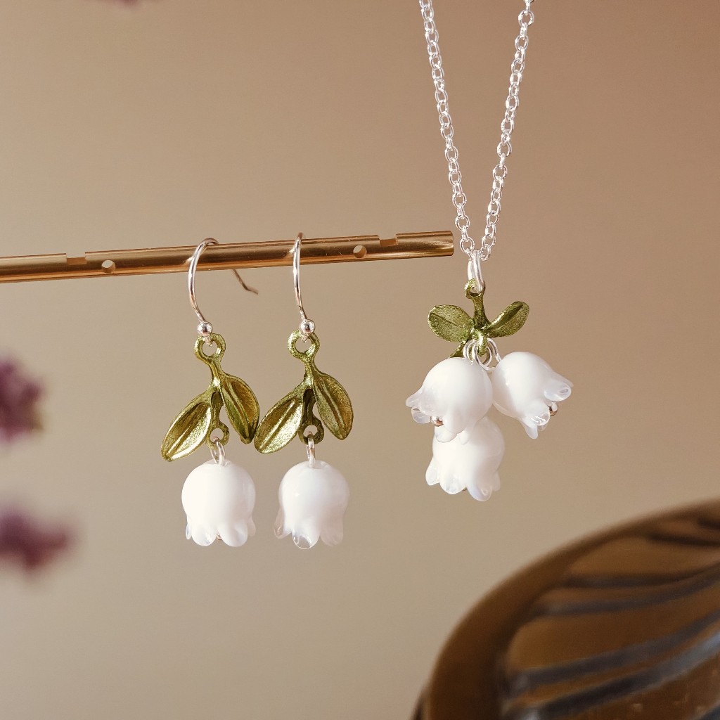 Vachana - Sets Angle in the Forest Necklace & Earrings (เซทสร้อยและต่างหูลิลลี่นางฟ้าในทุ่งป่า)