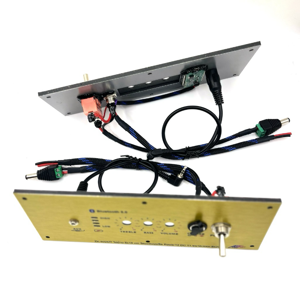 แผ่นเพลทพร้อมเดินสาย สำหรับใส่แอมป์ 502MT และ 502T/1002T ขนาดช่องเพลท 5*16cm