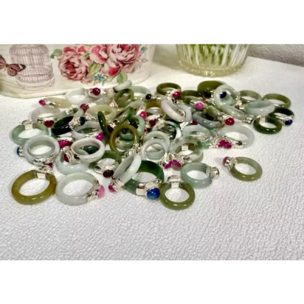 แหวนหยกแท้หุ้มเงินแท้92.5ประดับด้วยทับทิมแท้คัดพลอยมาสวยๆเลยค่ะประดับด้วยหยกก็มีไพลินอัฟริกาก็มีน่ะค่ะ - รูปที่ 6