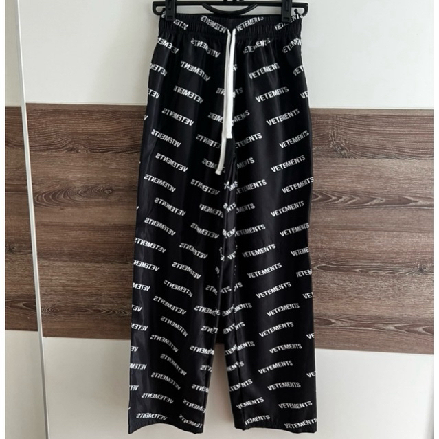 กางเกงแฟชั่น ลายVetements size M
