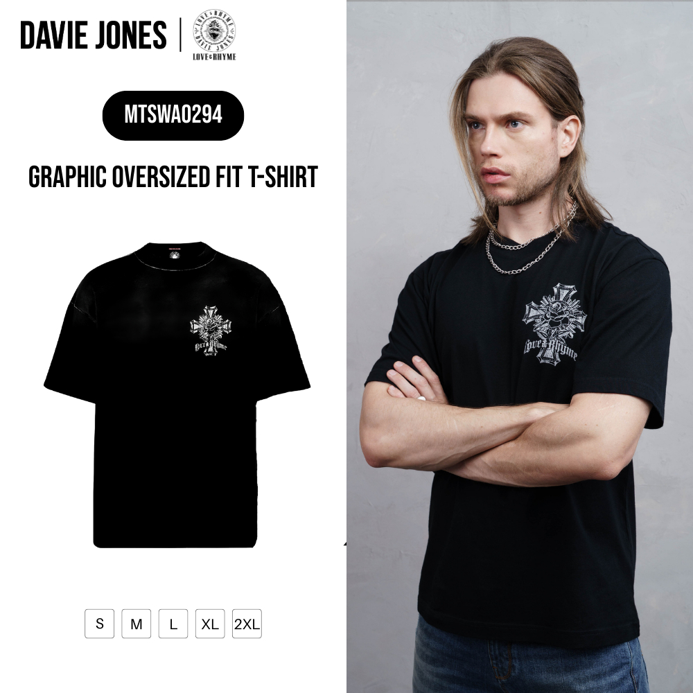 DAVIE JONES [LOVE & RHYME] เสื้อยืดผู้ชาย Graphic Oversized Fit T-Shirt สีดำ WA0294