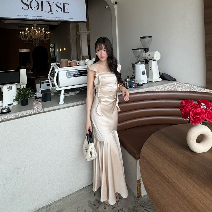 colourblockmatter - Genesis Dress เดรสซาติน เดรสออกงาน เดรสไปงาน มี  2 สี