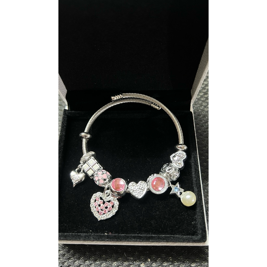 กำไลข้อมือ pandora แบรนด์ molly jewelry(สีเงินรูปหัวใจ)