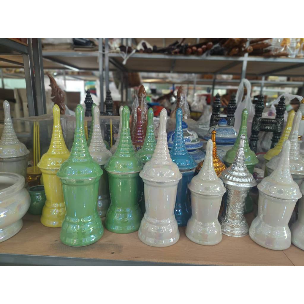 โกศที่ใสอัฐิ หรือโกศเก็บกระดูก ทรงกลม สีประกายมุก