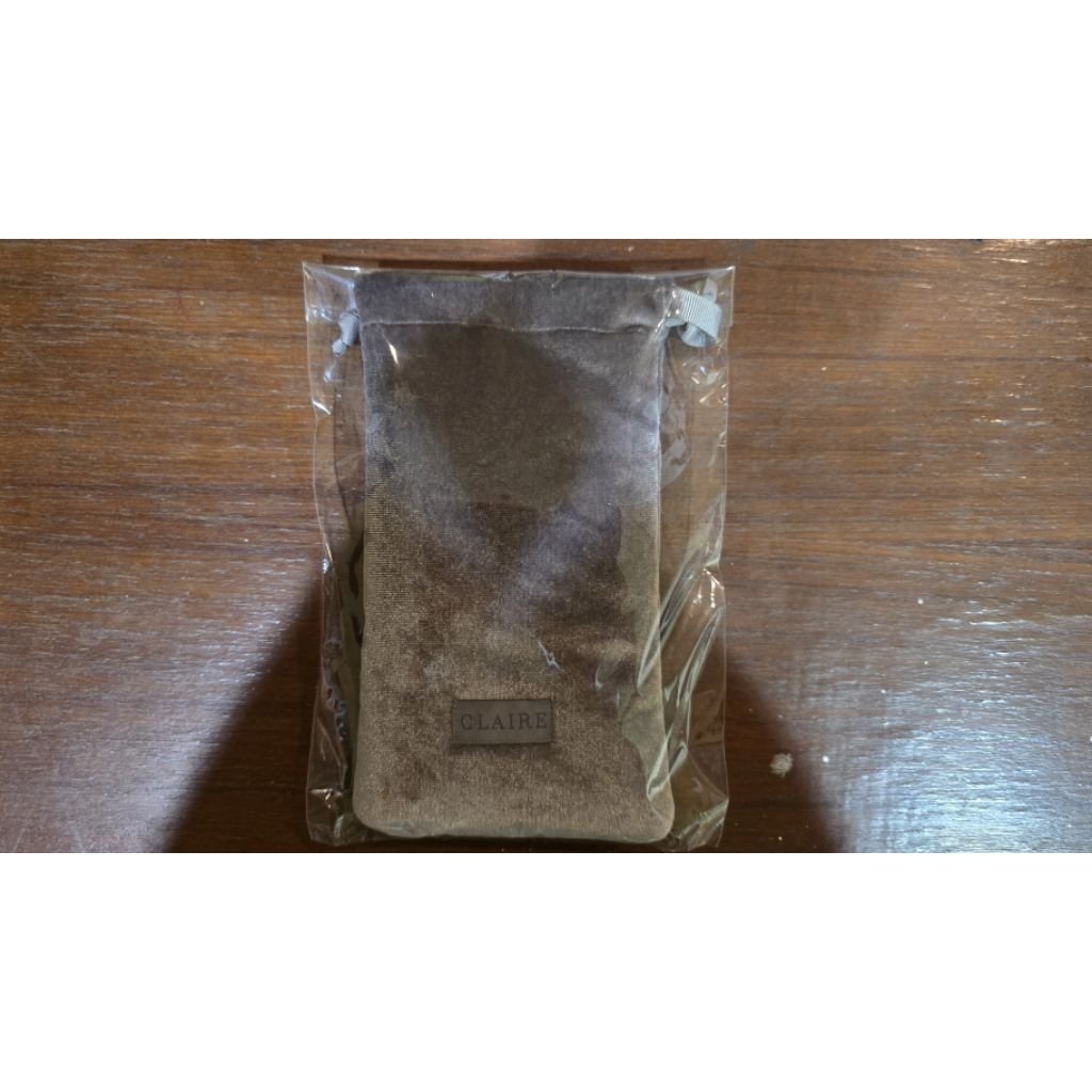 ถุงใส่แว่นตา CLAIRE มือ 2 สภาพมือ 1