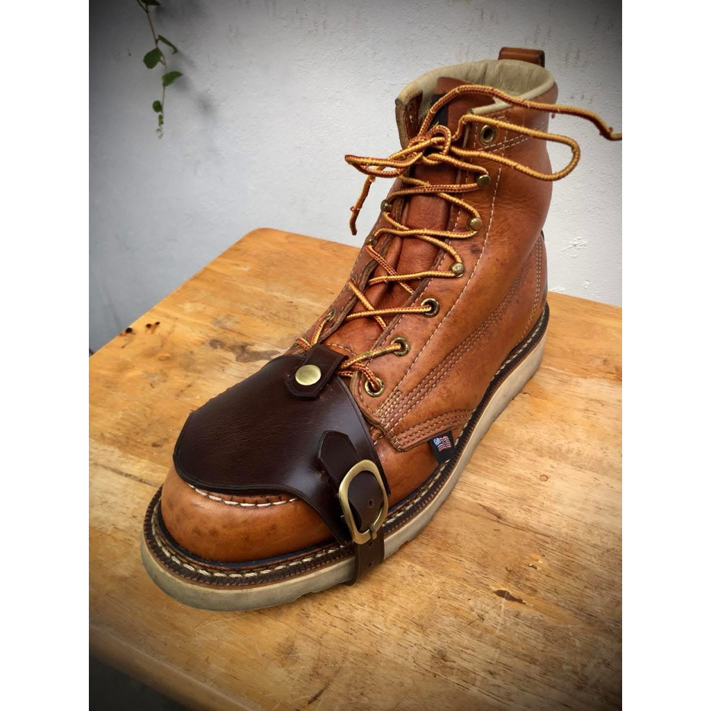 แผ่นหนังกันรอยหัวรองเท้ามอเตอร์ไซค์ Leather Toe Guard หนังแท้ Handmade สำหรับรองเท้าบูท