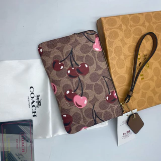 New มาใหม่ กระเป๋าคล้องมือ ลายสวยน่ารักหนังสวยมี1ช่องใช้งานมีหลายสีให้เลือกขนาด 6.5 นิ้วพร้อมส่ง