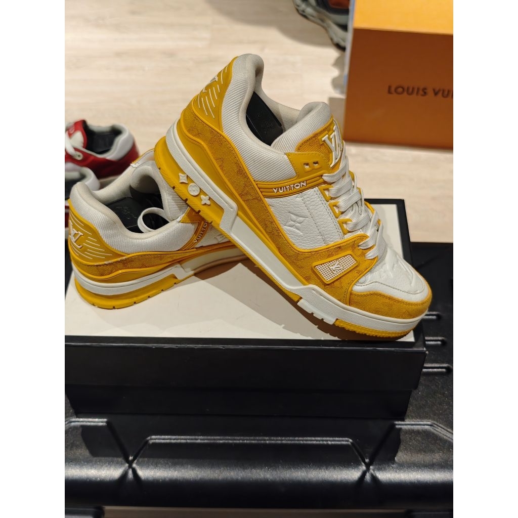 LV Trainer Sneaker Limited Edtion Size 43