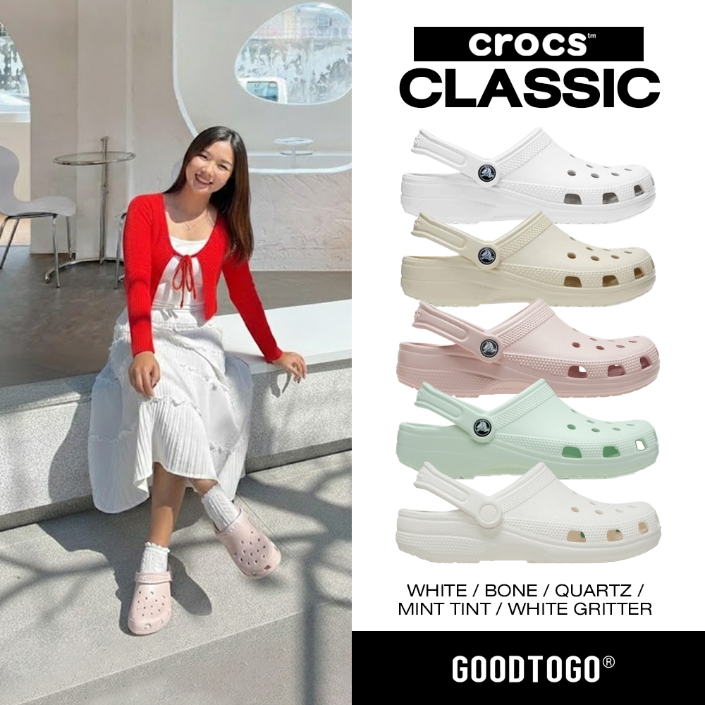 Crocs รองเท้าแตะ Classic Clog 10001-6UR / 10001-3YF / 10001-100 / 10001-2Y2