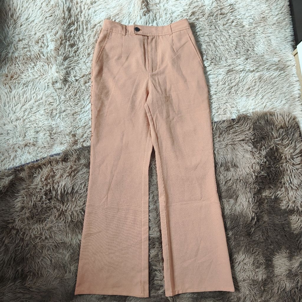 กางเกง Gu                    .