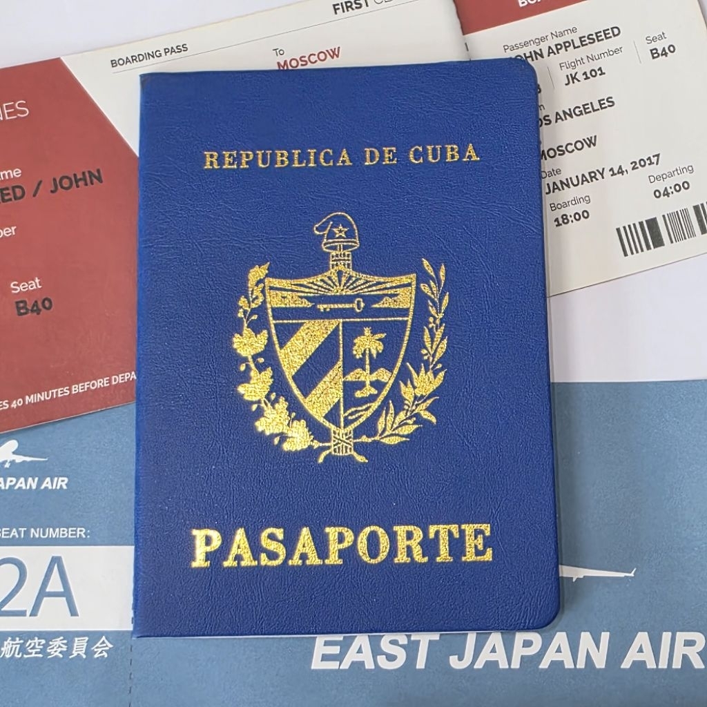 Cuba passport ทุกประเทศvisa mockup ใช้สำหรับถ่ายงานโฆษณา