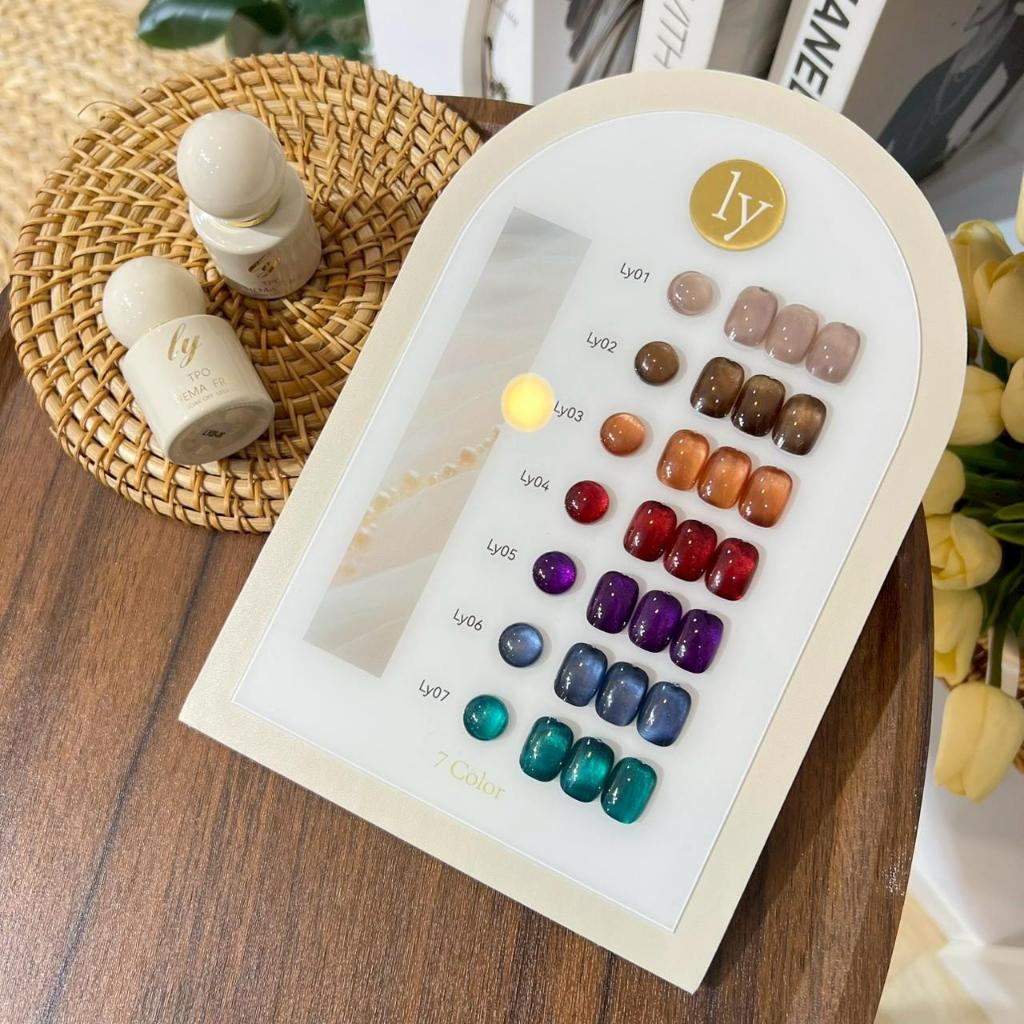 Ly3 Cateye Set 7 สี พร้อมชาร์จสำเร็จรูป ชุดยาทาเล็บ
