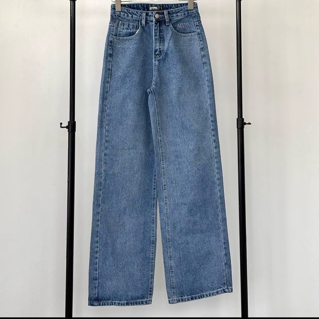 ส่งต่อ Atipa - Chrisi Jeans กางเกงยีนส์ ทรงกระบอกตรง