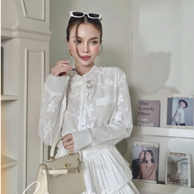 New​!! Dollar vintage shirt เสื้อเชิ้ตลูกไม้ - Cottoncandy