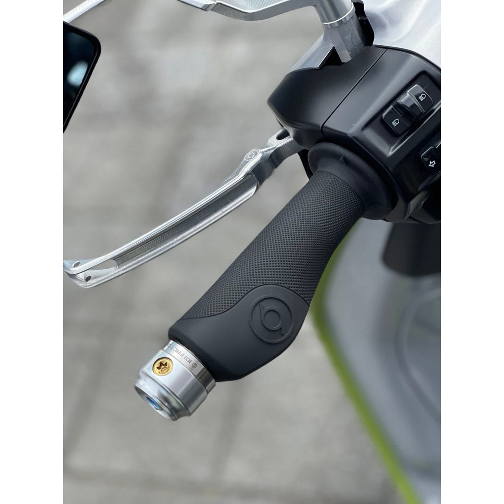 1O1 Factory 🇹🇼 ปลอกแฮนด์ สำหรับ Vespa ทุกรุ่น