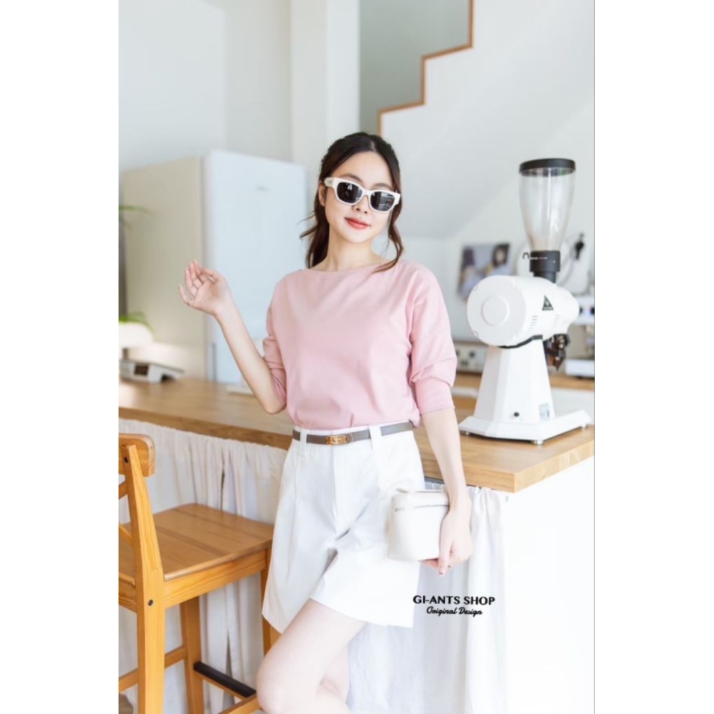 เสื้อยืดคอปาด ดีไซน์ซกแขนสุดพรีเมียม ผ้าคอตตอนนุ่ม ใส่สบายตลอดวัน💫💖